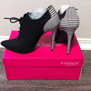 Size 9 - Black and white heels